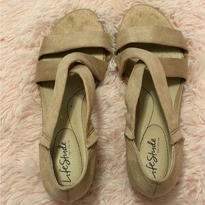 Life Stride Women's Beige Sandals